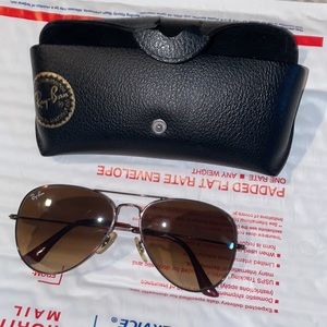 Rayban sunglasses. Sunglasses are good condition case is worn.